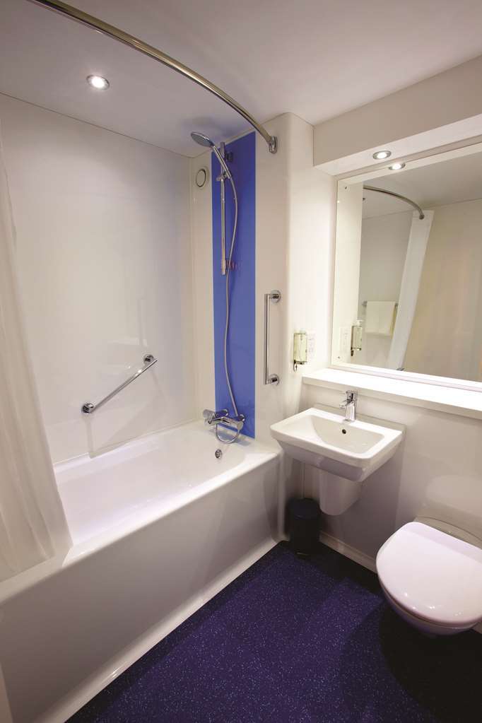 Travelodge High Wycombe Central Quarto foto